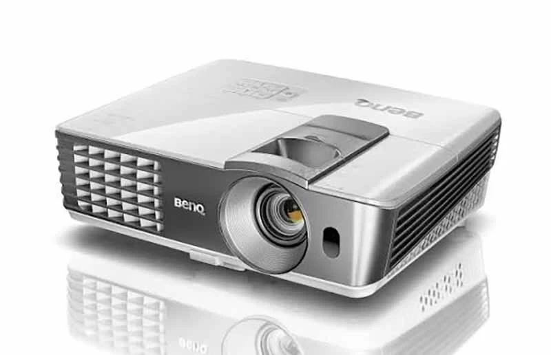 بررسی ویدئو پروژکتور خانگی بنکیو BenQ W1070